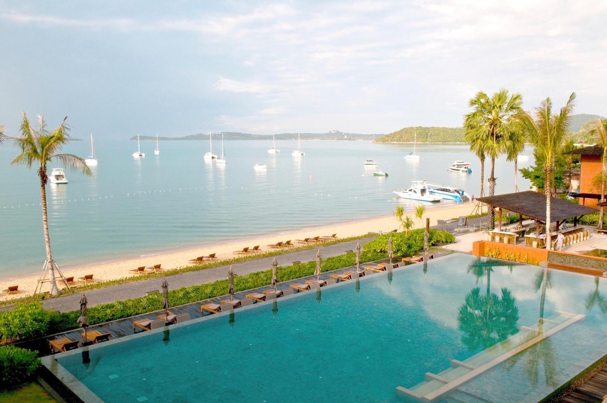Hansar Samui Resort & Spa - Sha Extra Plus Бофут Екстериор снимка View of the pool at the Royal Island Resort and Spa
