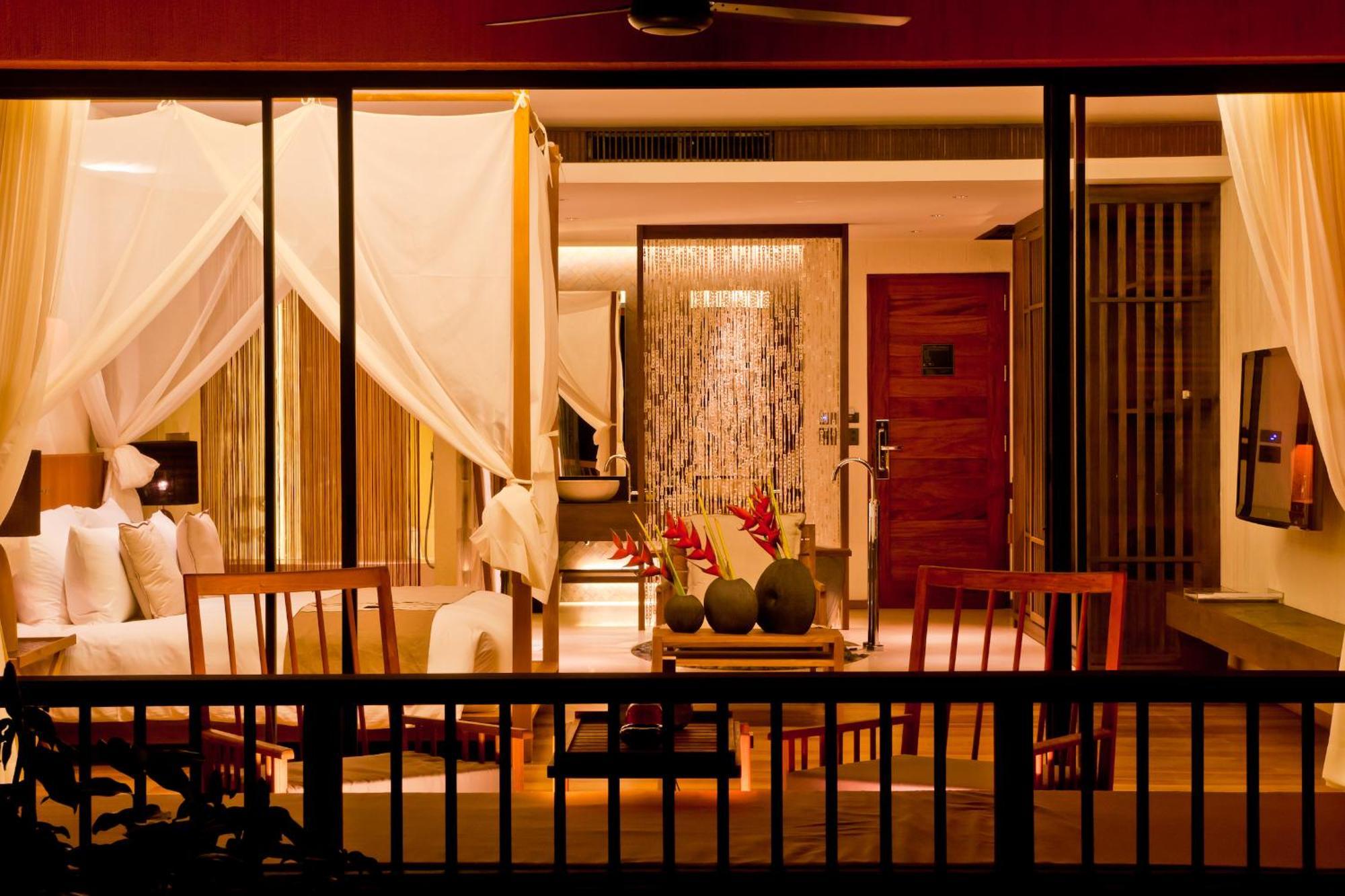 Hansar Samui Resort & Spa - Sha Extra Plus Бофут Екстериор снимка A suite at the resort
